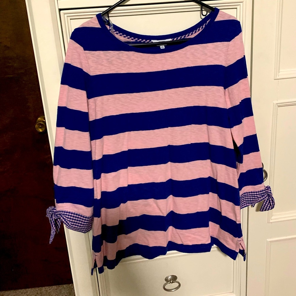 Crown and Ivy women’s 3/4 length shirt